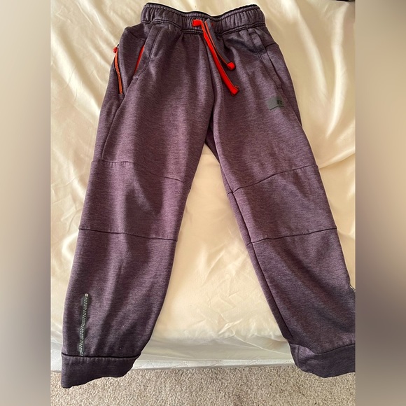 Boy shirts, sweatpant & shorts - Picture 3 of 6